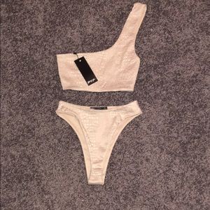 Bathing suit